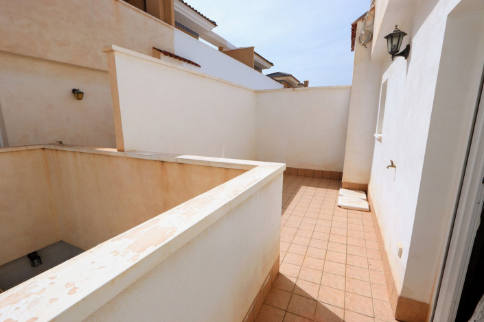 Image No.9-3 Bed Townhouse for sale