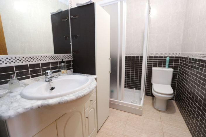 Image No.32-3 Bed Townhouse for sale