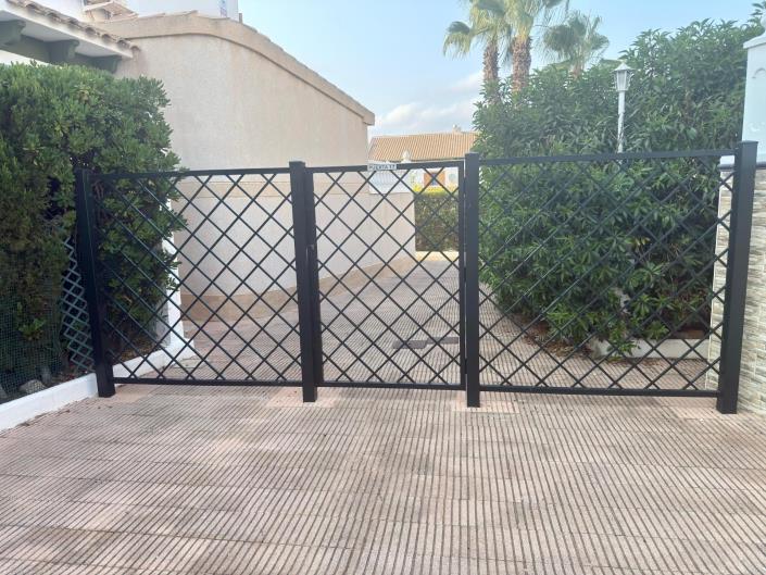 Image No.37-Maison de ville de 3 chambres à vendre à Torrevieja