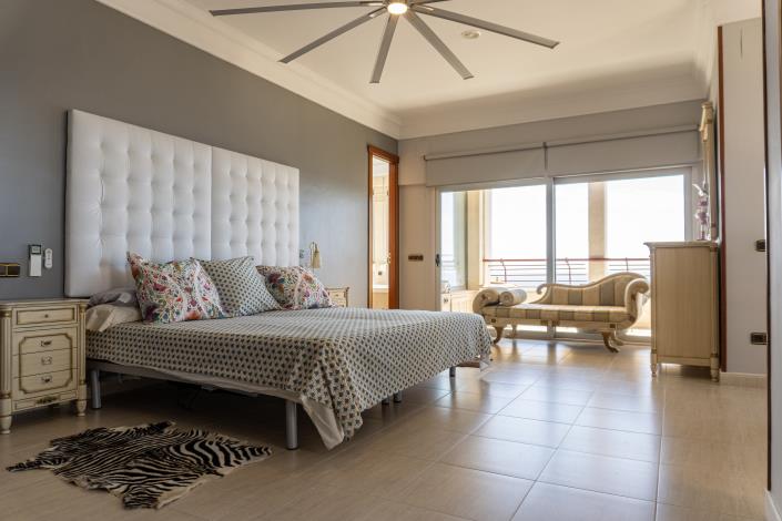 Image No.21-6 Bed Penthouse for sale