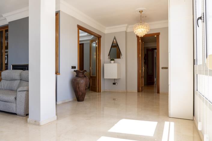 Image No.10-6 Bed Penthouse for sale