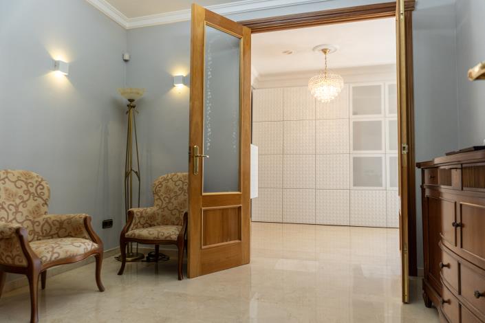 Image No.8-6 Bed Penthouse for sale