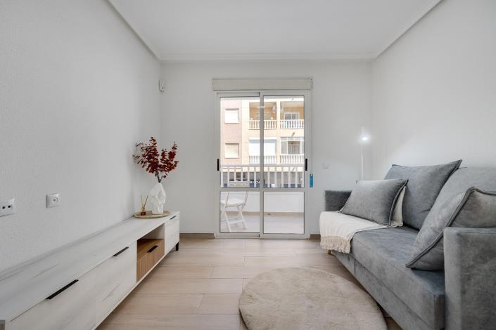Image No.2-Appartement de 1 chambre à vendre à Torrevieja