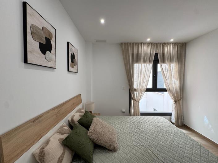 Image No.29-2 Bed Apartment for sale