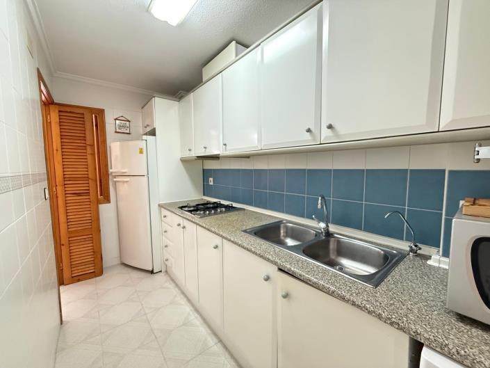 Image No.24-3 Bed Apartment for sale