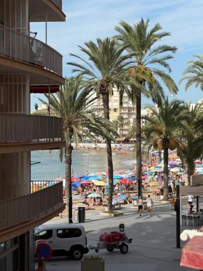 Image No.34-3 Bed Apartment for sale