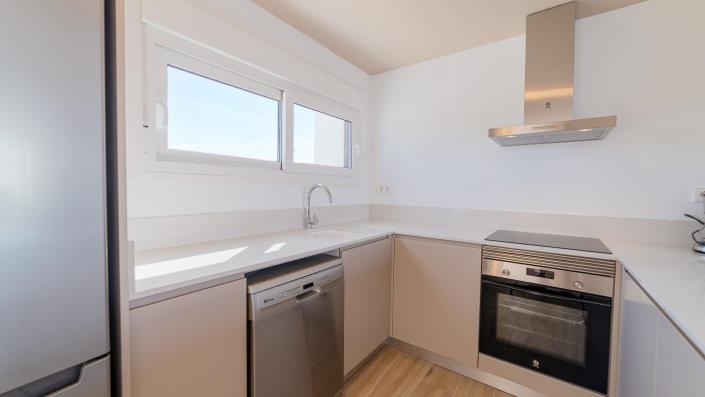 Image No.12-2 Bed Bungalow for sale