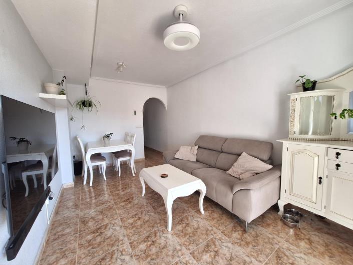 Image No.2-Appartement de 2 chambres à vendre à Torrevieja
