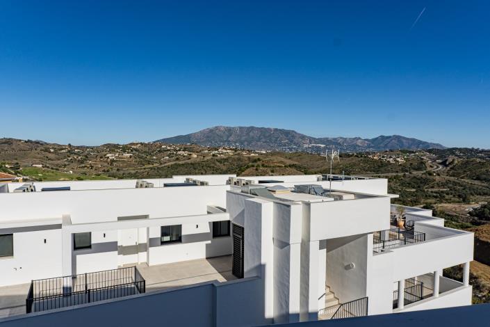 Image No.38-2 Bed Apartment for sale