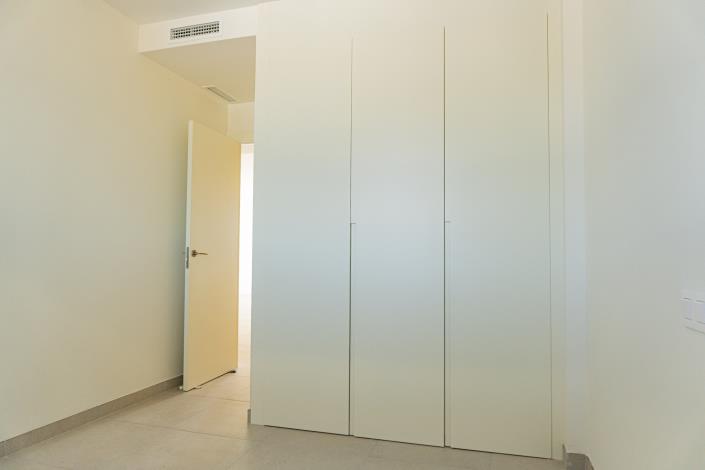 Image No.20-2 Bed Apartment for sale