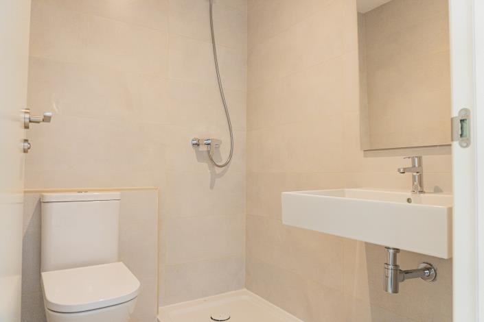 Image No.23-2 Bed Apartment for sale