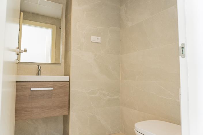 Image No.24-2 Bed Apartment for sale