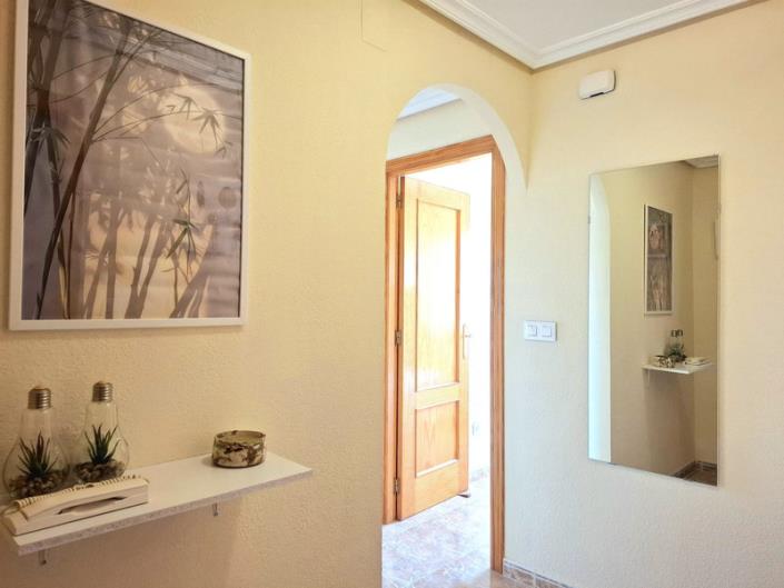 Image No.20-2 Bed Apartment for sale