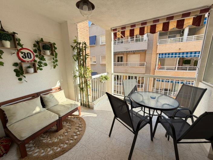 Image No.4-Appartement de 2 chambres à vendre à Torrevieja
