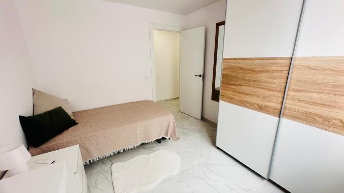 Image No.11-3 Bed Apartment for sale