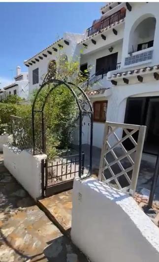 Image No.6-2 Bed Townhouse for sale