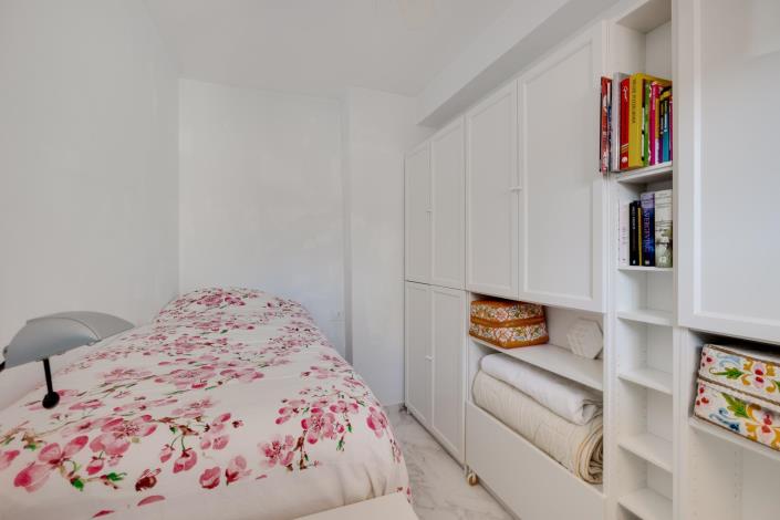 Image No.16-2 Bed Apartment for sale