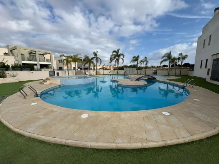 Image No.1-2 Bed Bungalow for sale