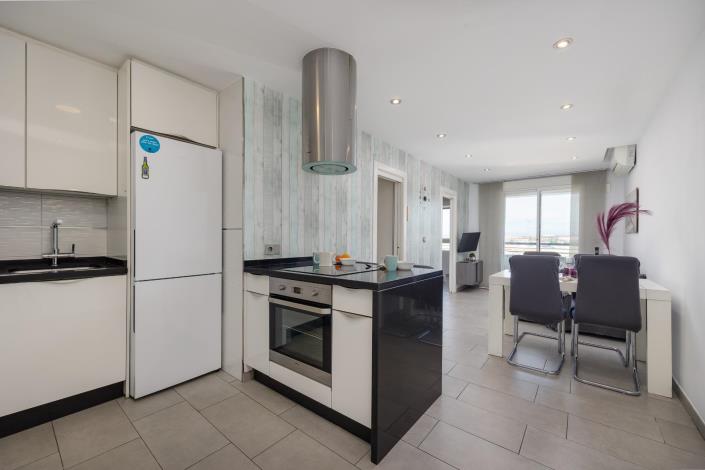 Image No.28-2 Bed Apartment for sale