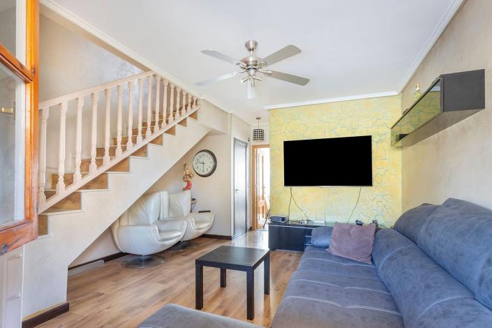 Image No.7-2 Bed Townhouse for sale