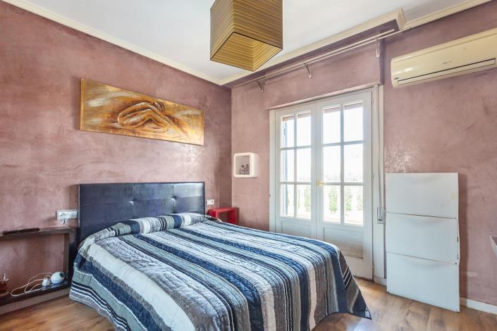 Image No.16-2 Bed Townhouse for sale