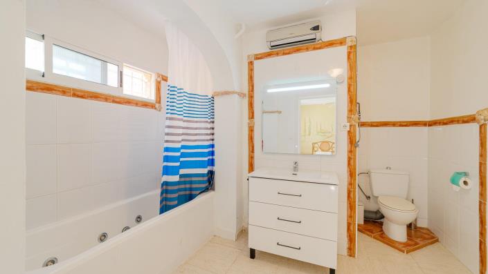 Image No.15-Chalet de 4 chambres à vendre à La Florida