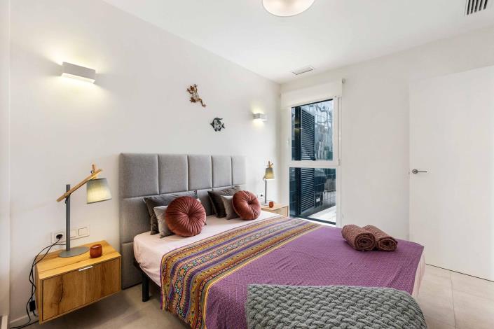 Image No.11-2 Bed Apartment for sale