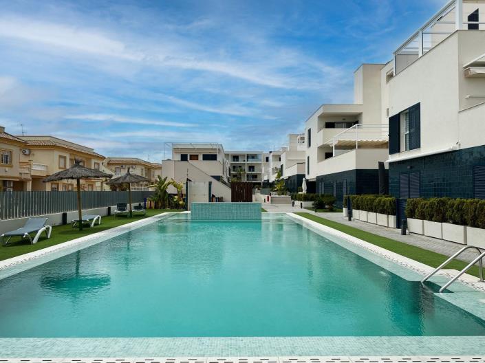 Image No.29-2 Bed Apartment for sale