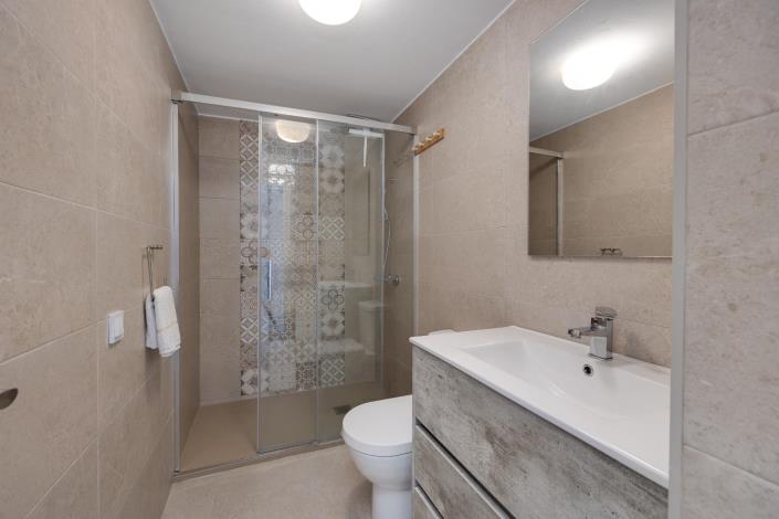 Image No.14-2 Bed Apartment for sale