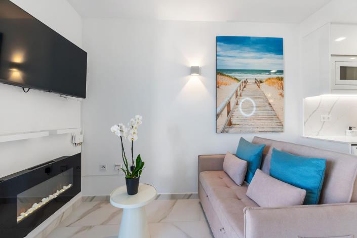 Image No.6-Studio for sale