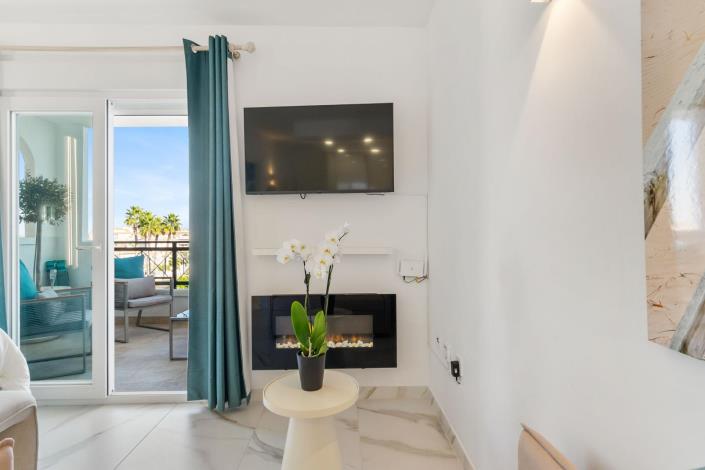 Image No.16-Studio for sale