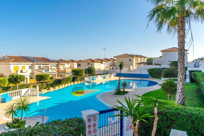 Image No.19-Studio for sale