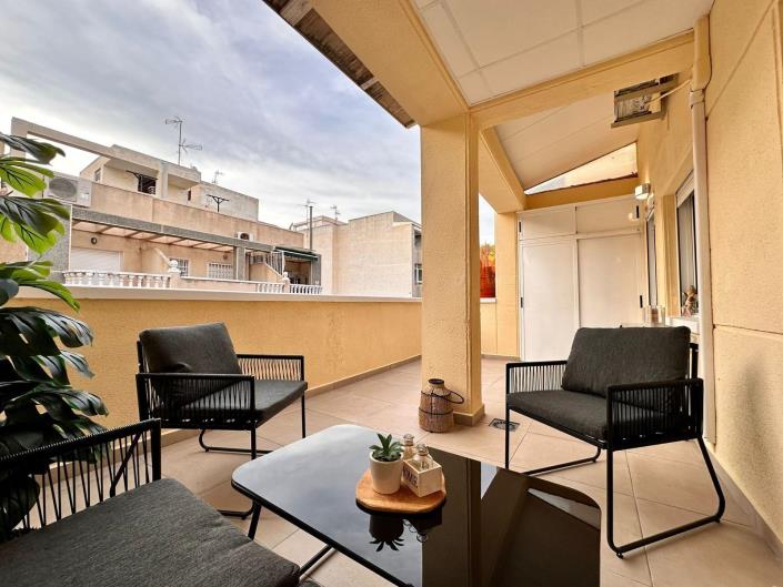 Image No.1-Appartement de 2 chambres à vendre à Torrevieja