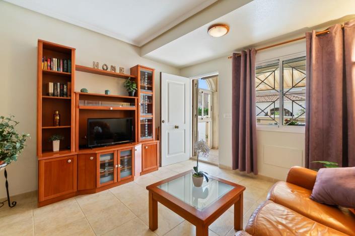 Image No.10-4 Bed Townhouse for sale