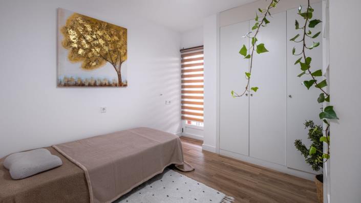 Image No.17-3 Bed Apartment for sale