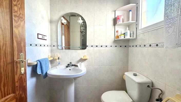 Image No.24-2 Bed Apartment for sale