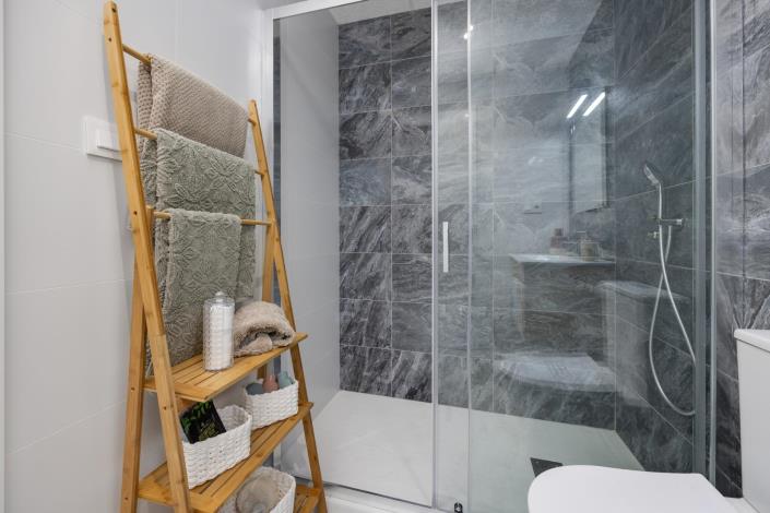 Image No.22-2 Bed Apartment for sale