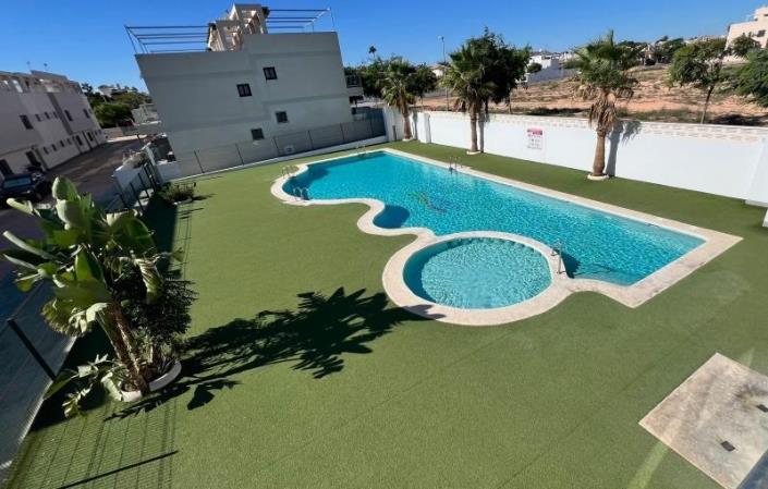 Image No.16-2 Bed Bungalow for sale