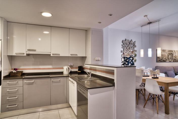 Image No.9-2 Bed Apartment for sale