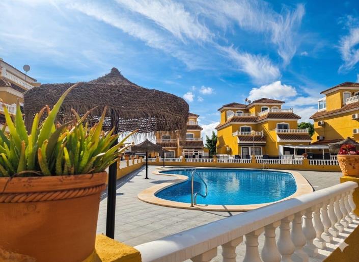 Image No.1-3 Bed Villa for sale