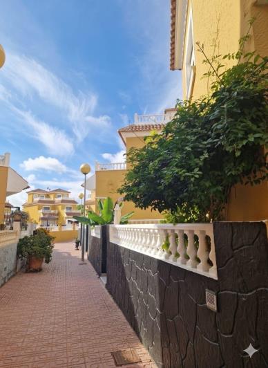 Image No.5-3 Bed Villa for sale