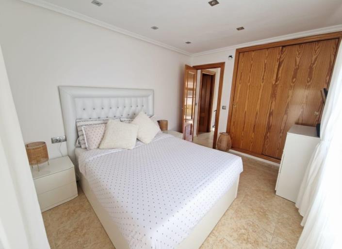 Image No.13-3 Bed Villa for sale