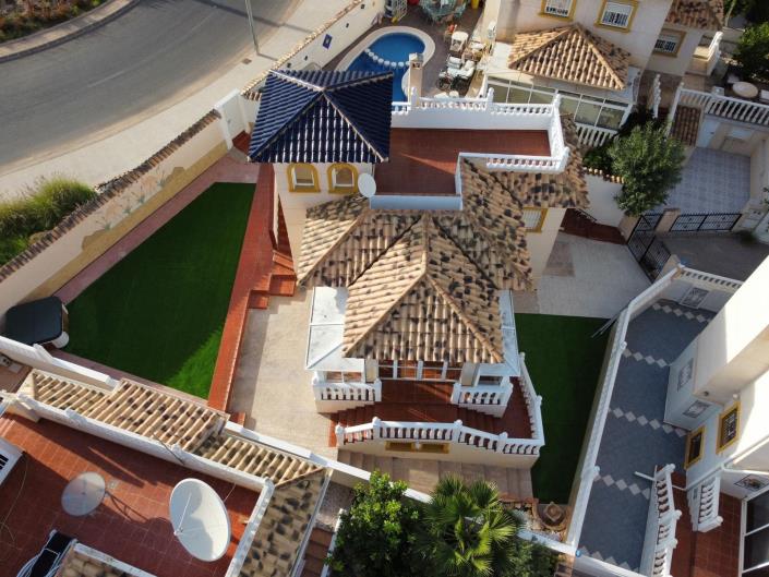 Image No.2-4 Bed Villa / Detached for sale