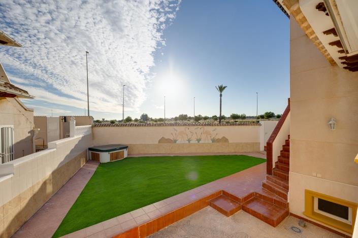 Image No.4-4 Bed Villa / Detached for sale