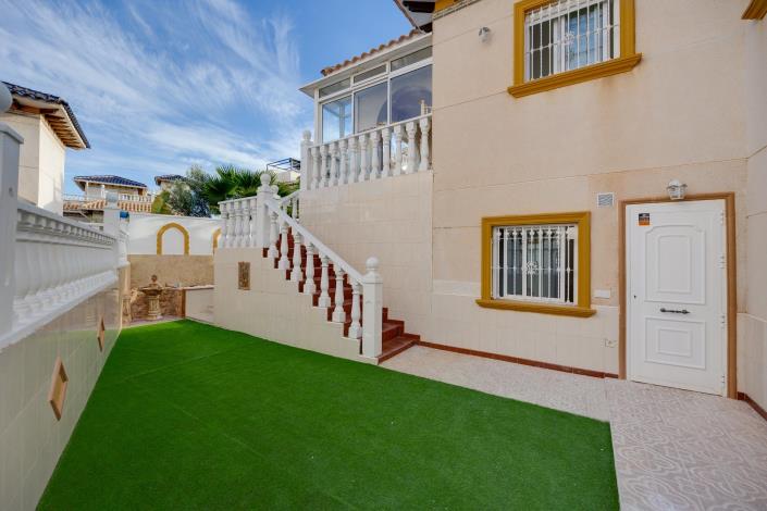 Image No.9-4 Bed Villa / Detached for sale