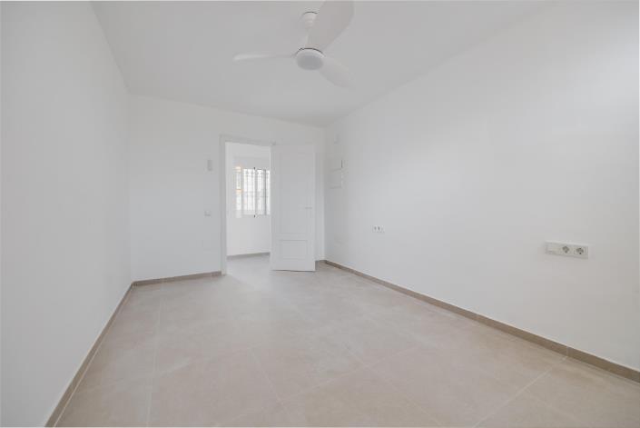 Image No.20-4 Bed Villa / Detached for sale