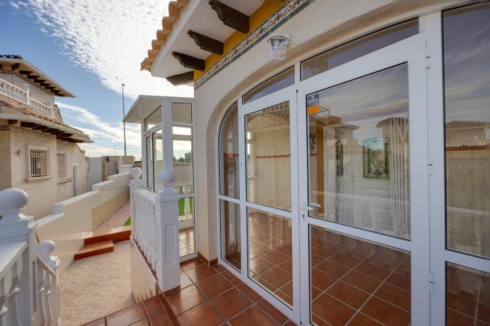 Image No.34-4 Bed Villa / Detached for sale