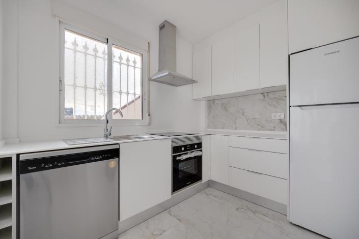 Image No.36-4 Bed Villa / Detached for sale