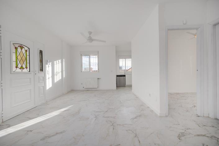 Image No.40-4 Bed Villa / Detached for sale