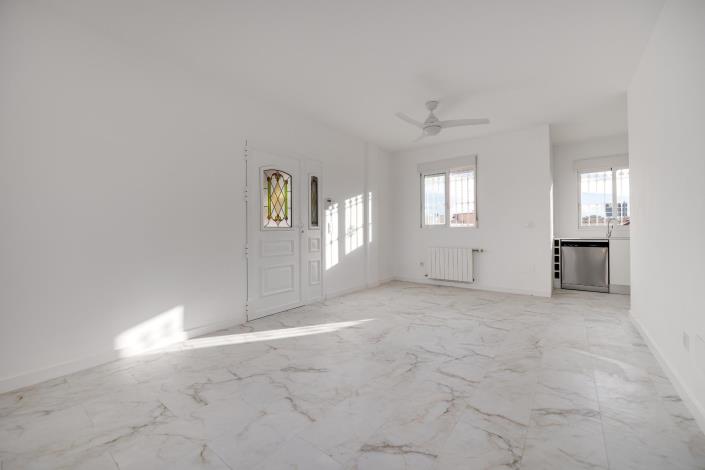 Image No.41-4 Bed Villa / Detached for sale